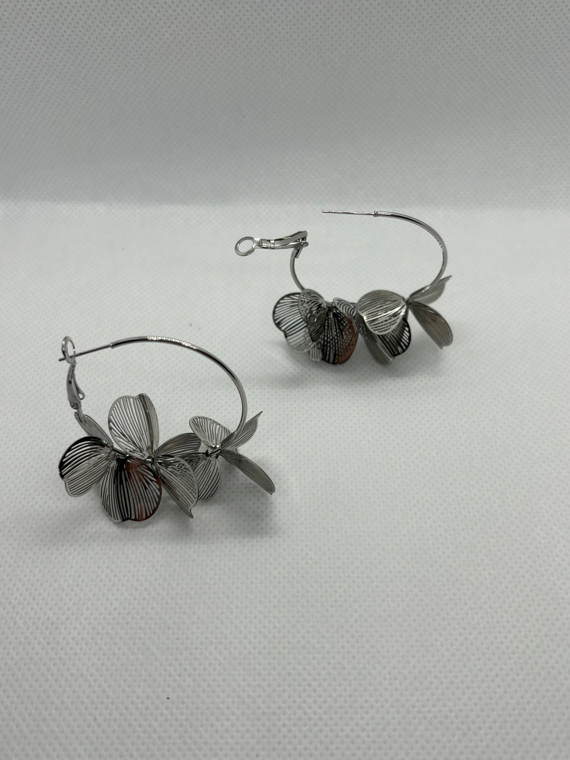 Boucle d’oreille fleurs petit modèle