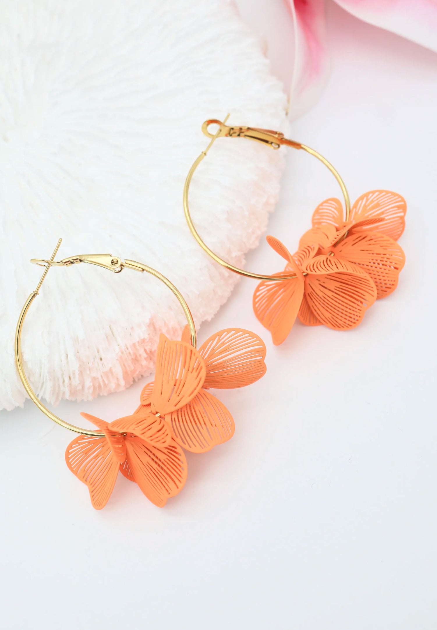 Boucles d’l’oreille fleur petit modèle coloré