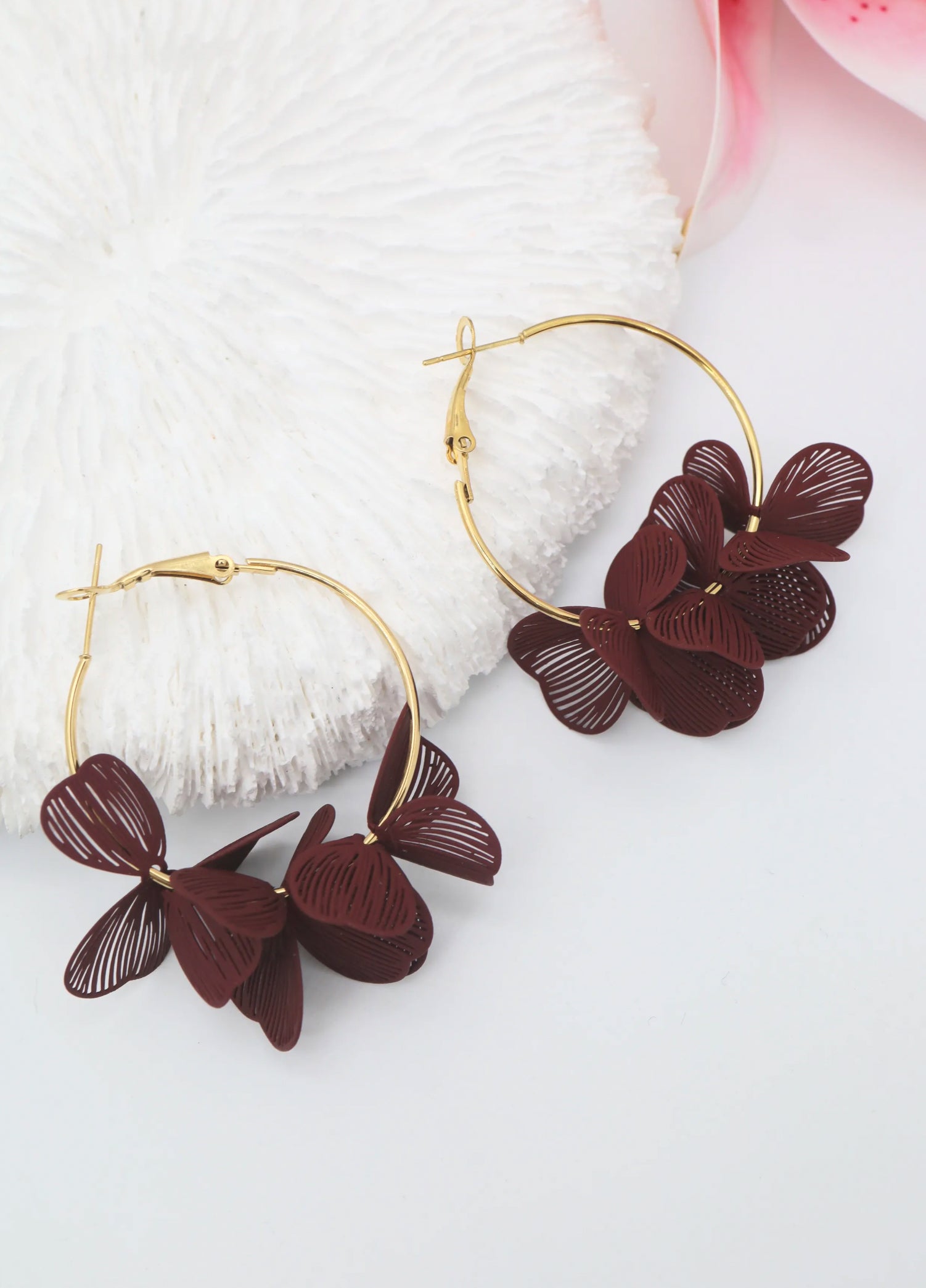 Boucles d’l’oreille fleur petit modèle coloré