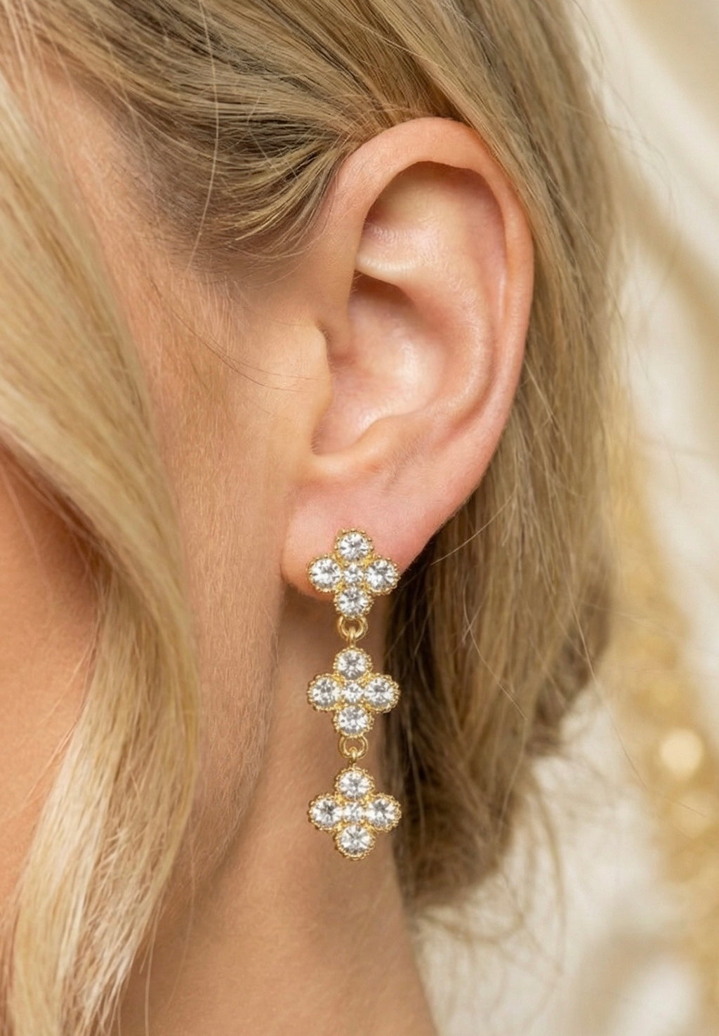 Boucles d’oreilles trèfle brillantes en acier inoxydable