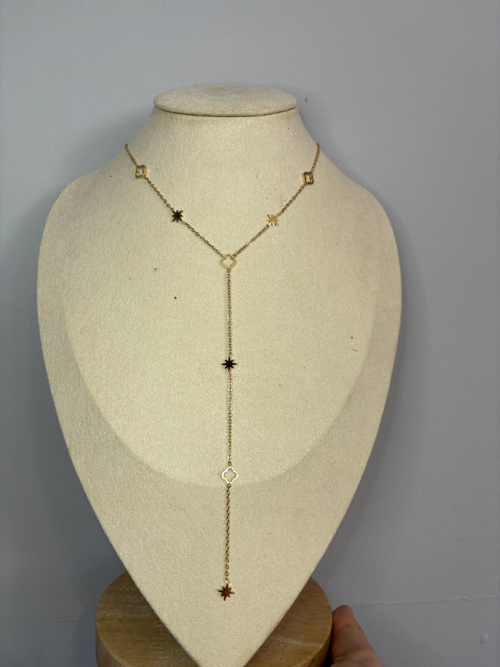 Collier Y avec étoile
