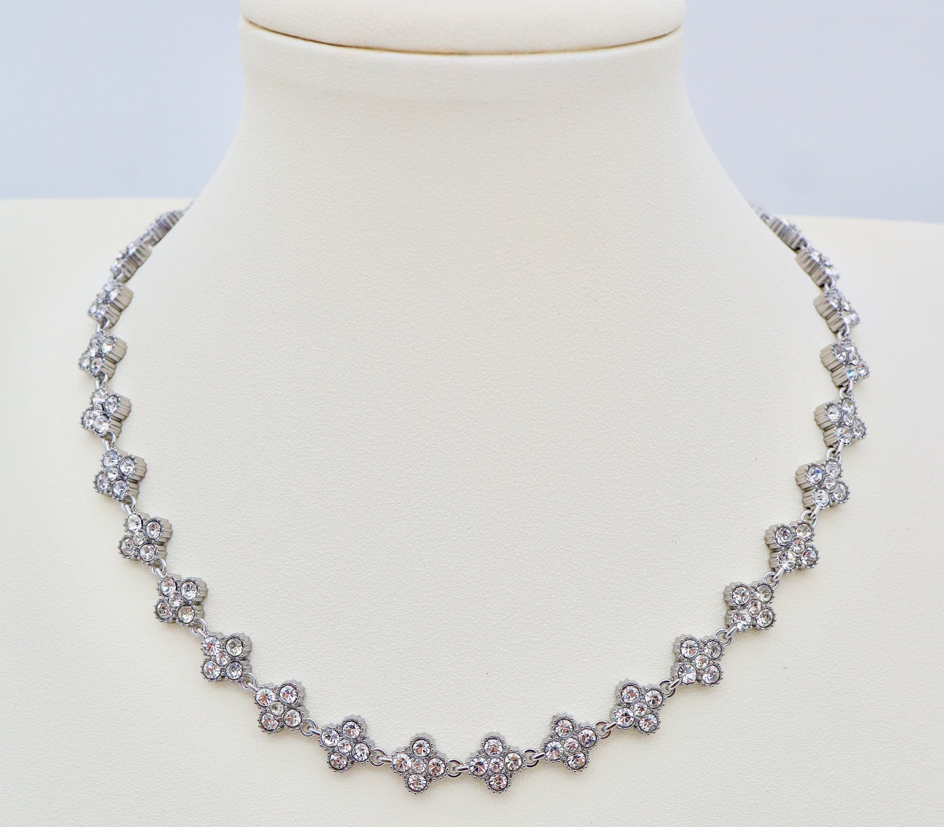 Collier fleurs zircon – Acier inoxydable