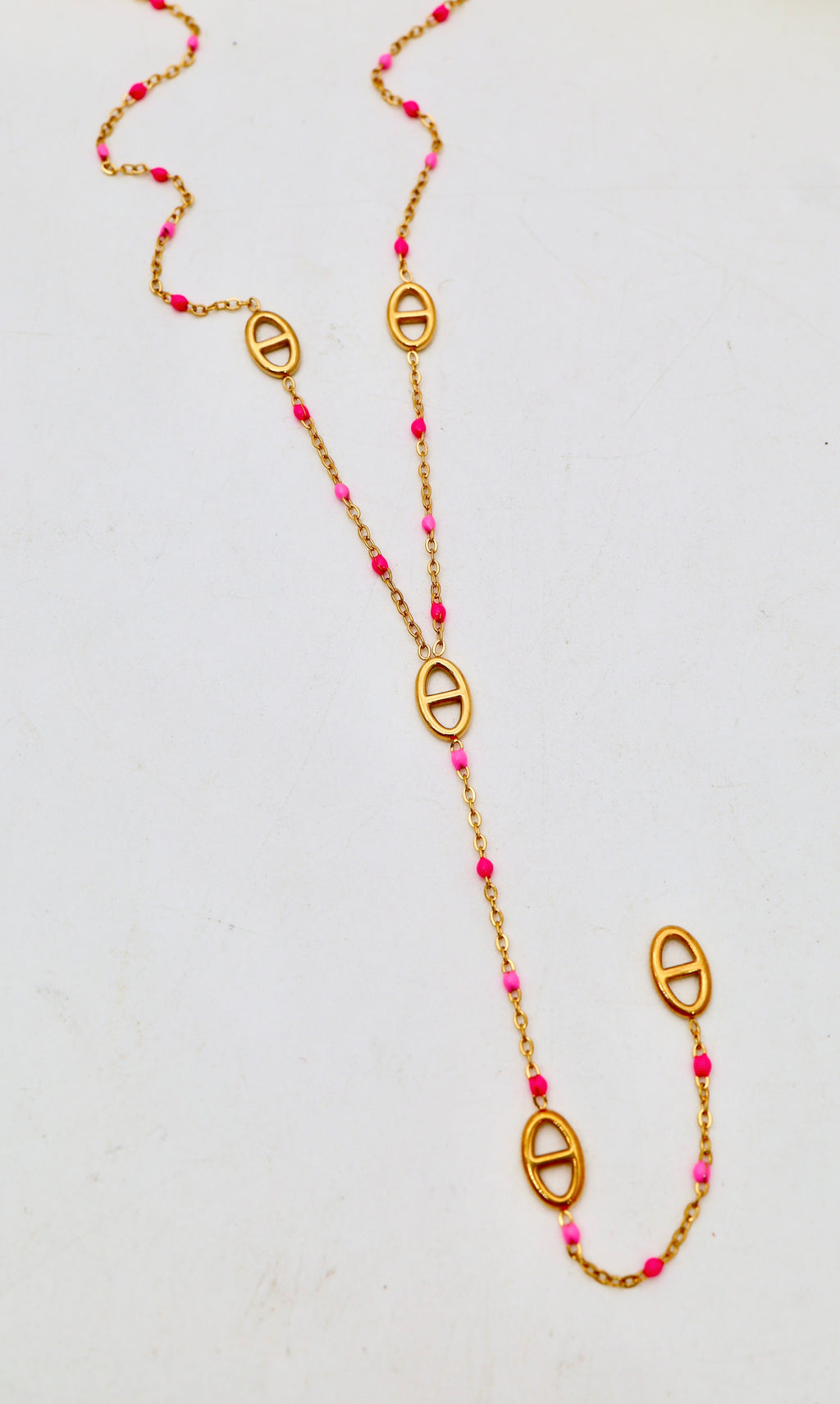 Collier Y Élégance Nacrée – Acier Inoxydable Doré