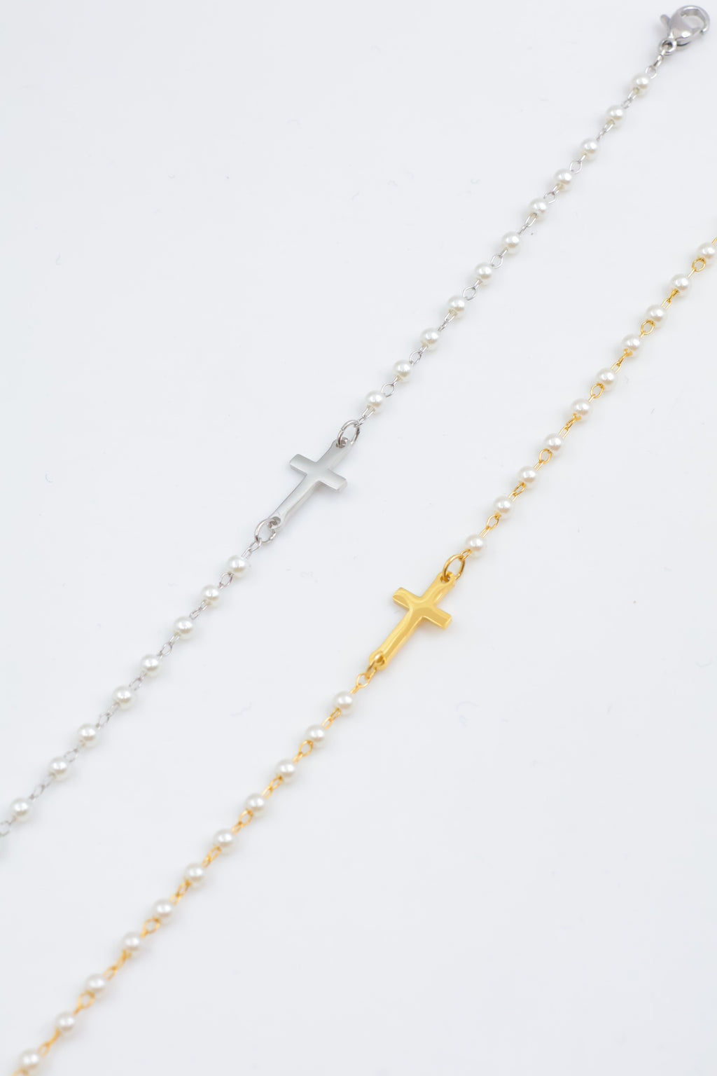 Bracelet croix & perles – Acier inoxydable