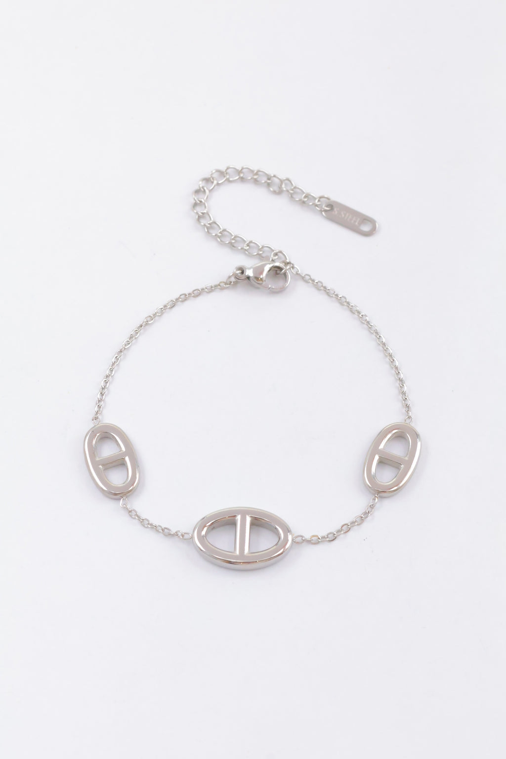 Bracelet ovale lisse – Acier inoxydable (Or ou Argent)